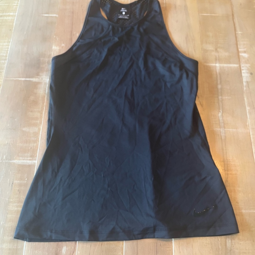 Nike workout tank, perfect basic black, great shape